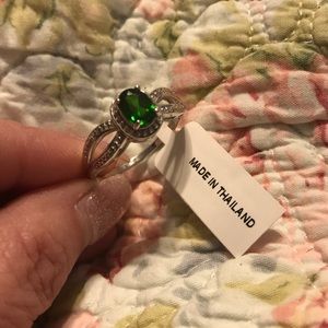 Beautiful Chrome Diopside ring
